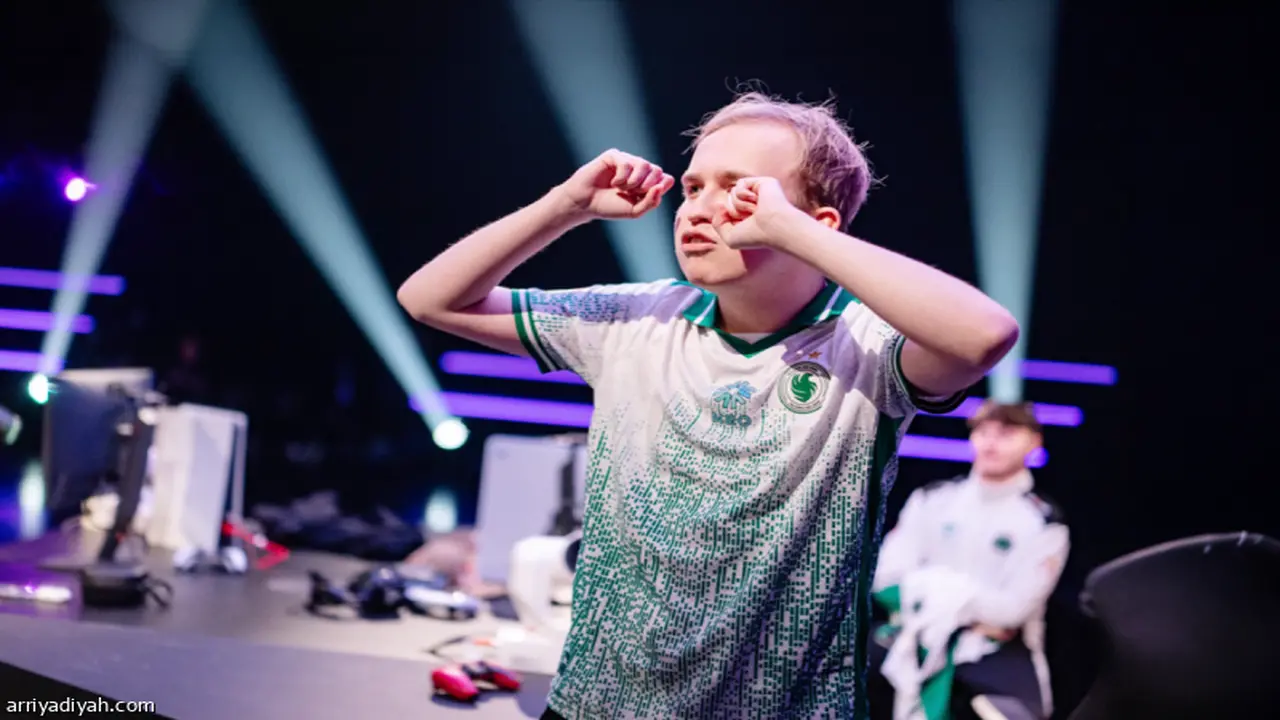 فيرجانج يخطف لقب «eChampions League»